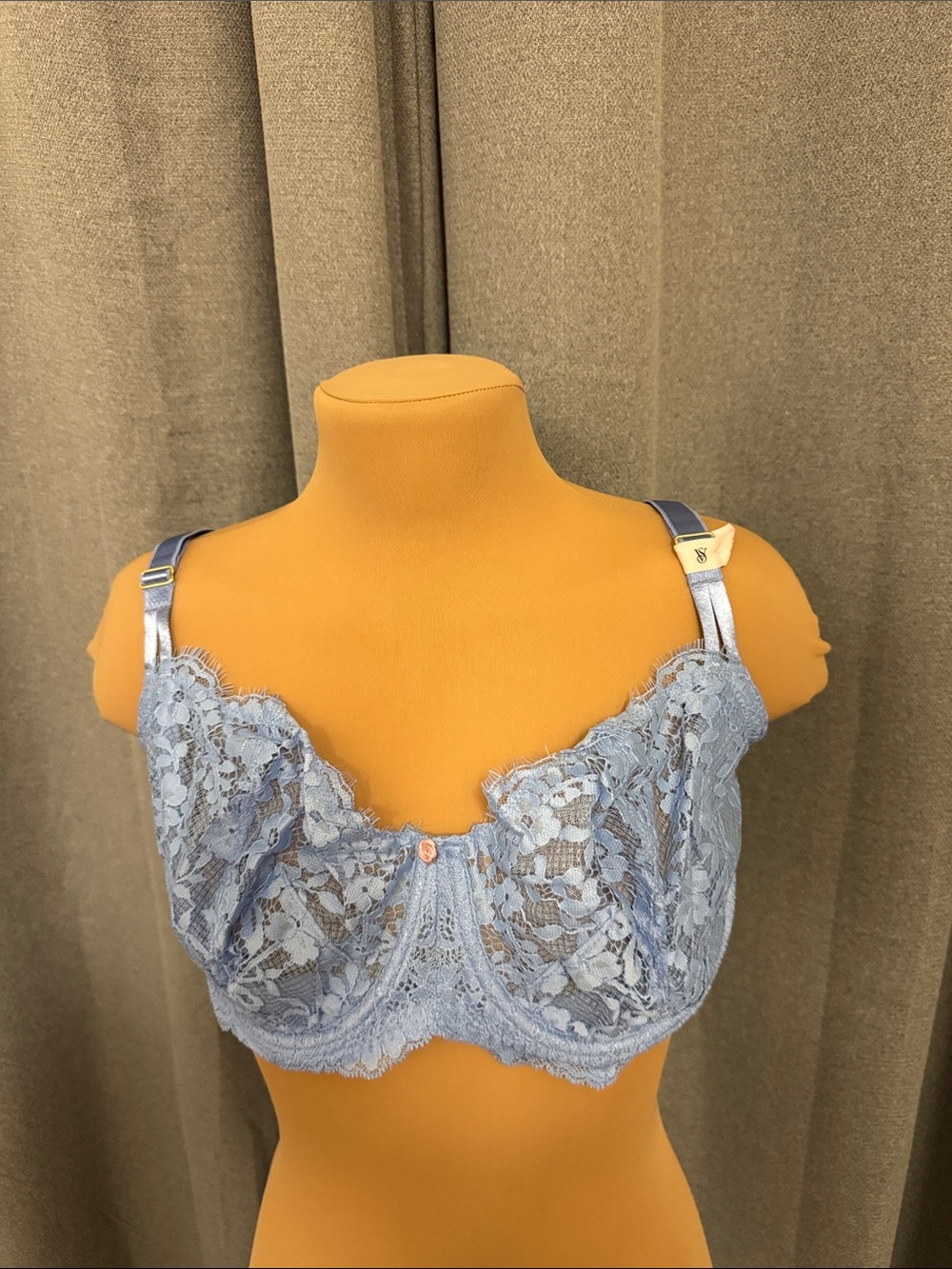 Victoria Secret Light Blue Lace Underwire Bra